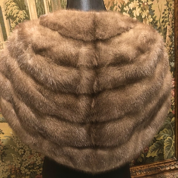 Mink Fur Stole Vintage Beautiful & Perfect - Picture 2 of 9